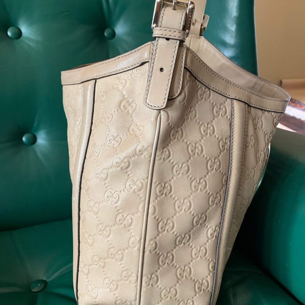 Guccissima GG Hobo Tote - Picture 4 of 8